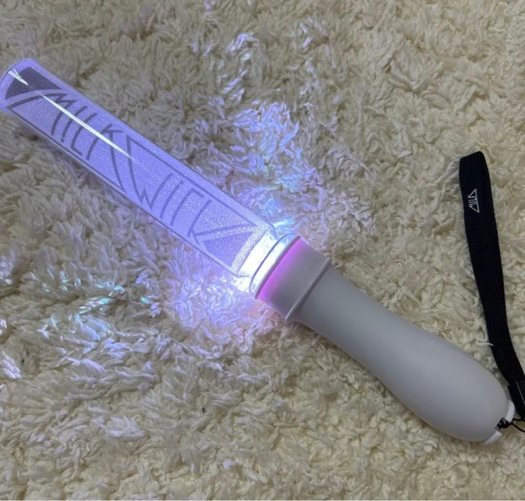 M!LK CIRCUS カラチェンペンライトver3 - メルカリ