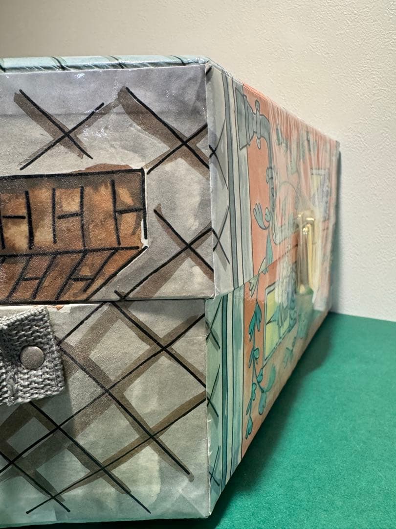 マドレーヌちゃん　ドールケース　未使用　未開封シュリンク付き