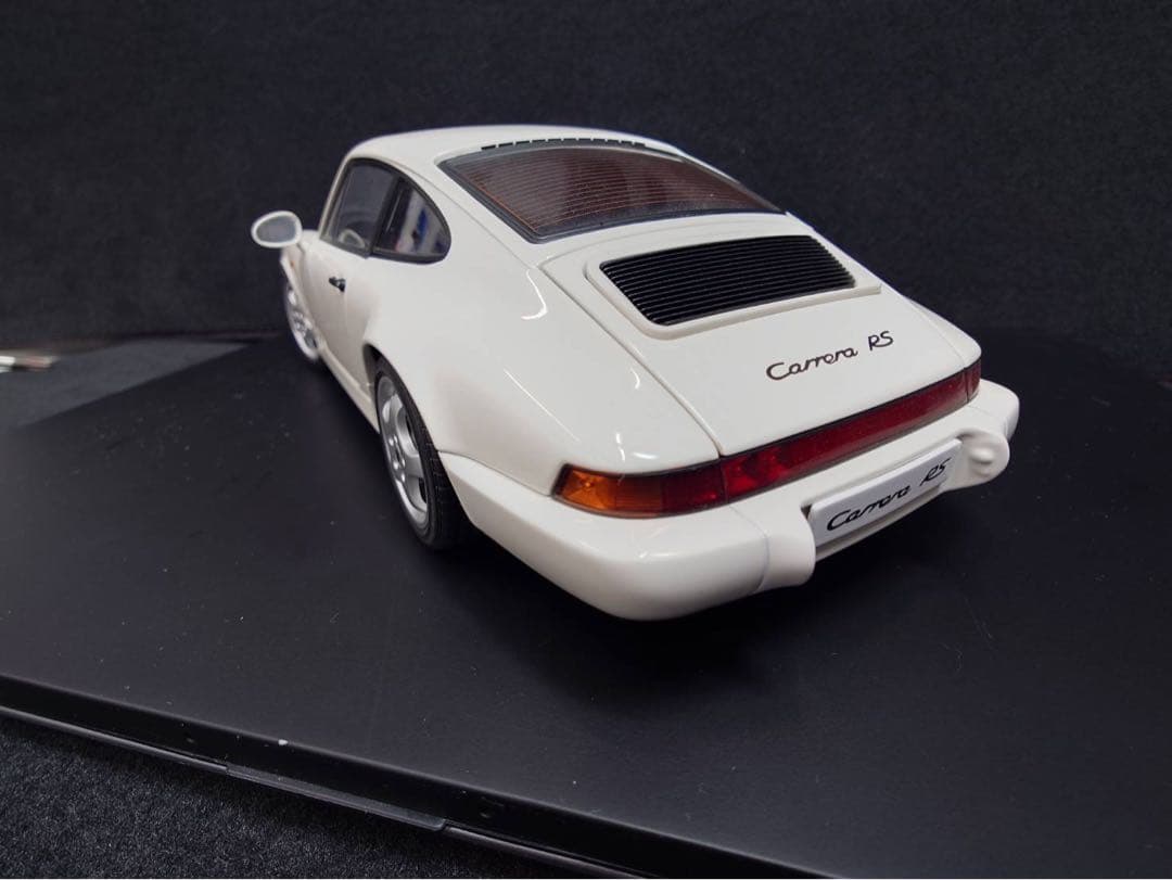オートアート1/18ミニカー ポルシェ911(964) カレラRS ホワイト