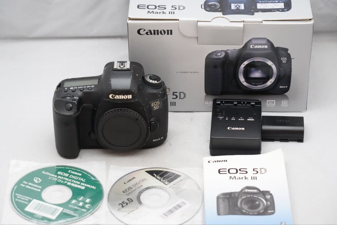 ☆付属品多数☆ キャノン イオス 5D マーⅢ大人気の高性能デジタル1眼レフ機 Amazon.co.jp: Canon デジタル一眼レフカメラ EOS 5D Mark III ボディ