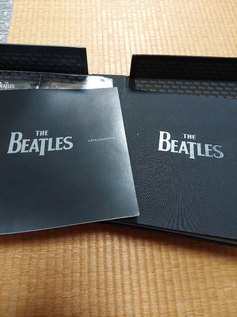 ビートルズCDケース写真集