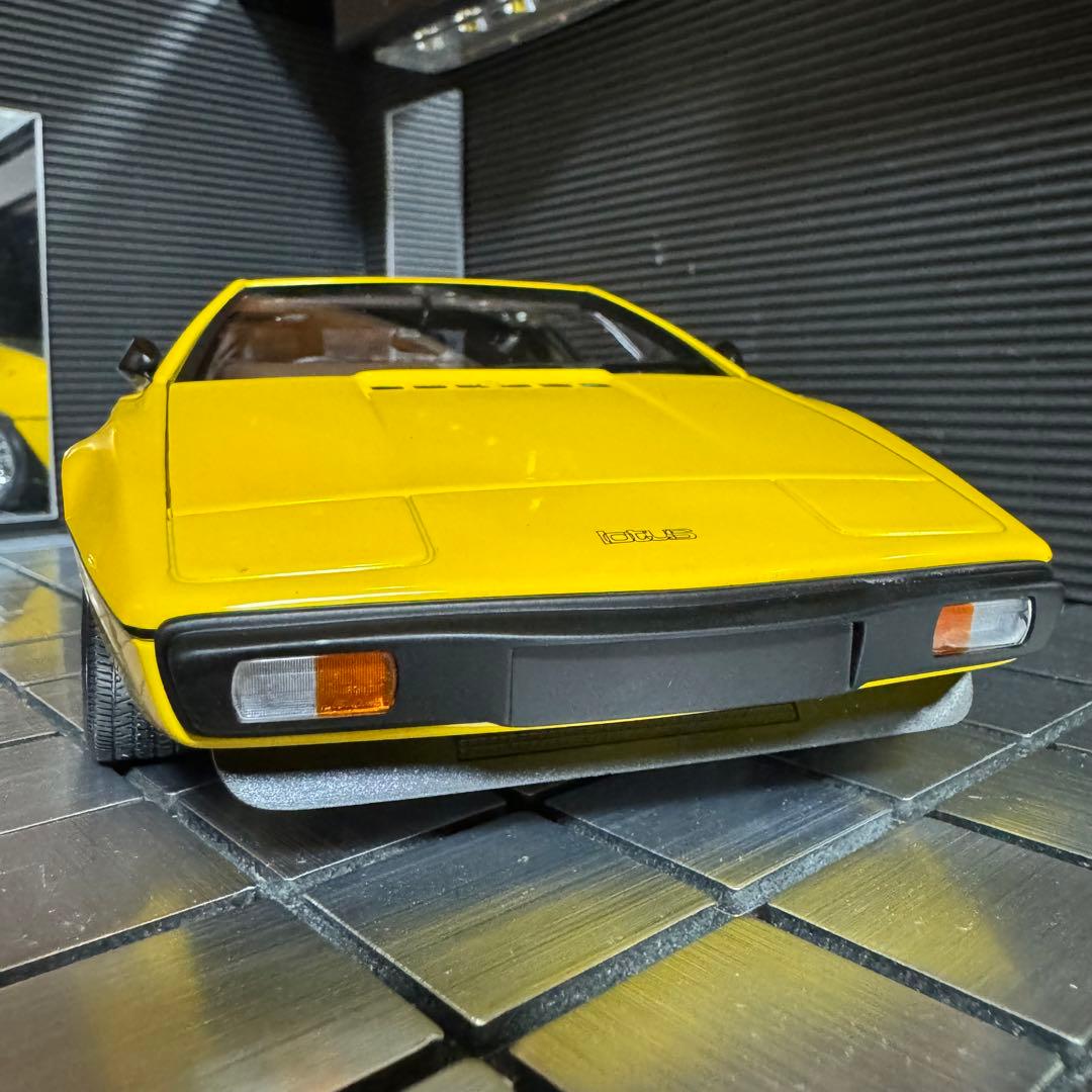 絶版未展示品 オートアート 1/18 ロータス エスプリ タイプ ,79 - メルカリ