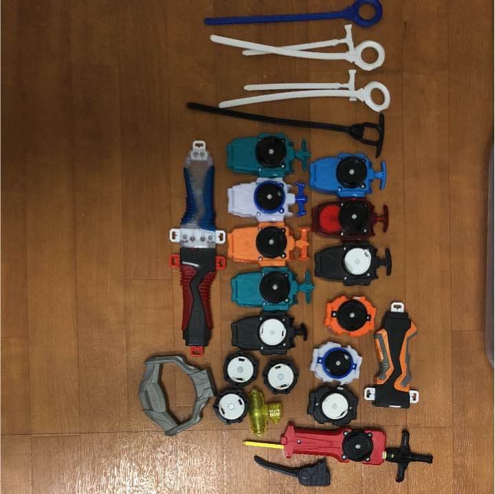 ベイブレードバースト引退品！ ベイブレードバースト 引退品 まとめ売り - メルカリ