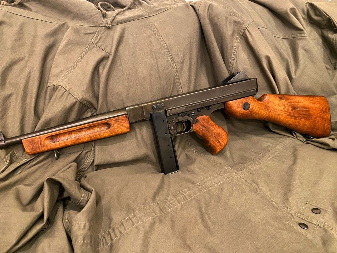 絶版名銃 未発火 東京CMC トンプソンM1 発火モデルガン 動作◎ SMG適合