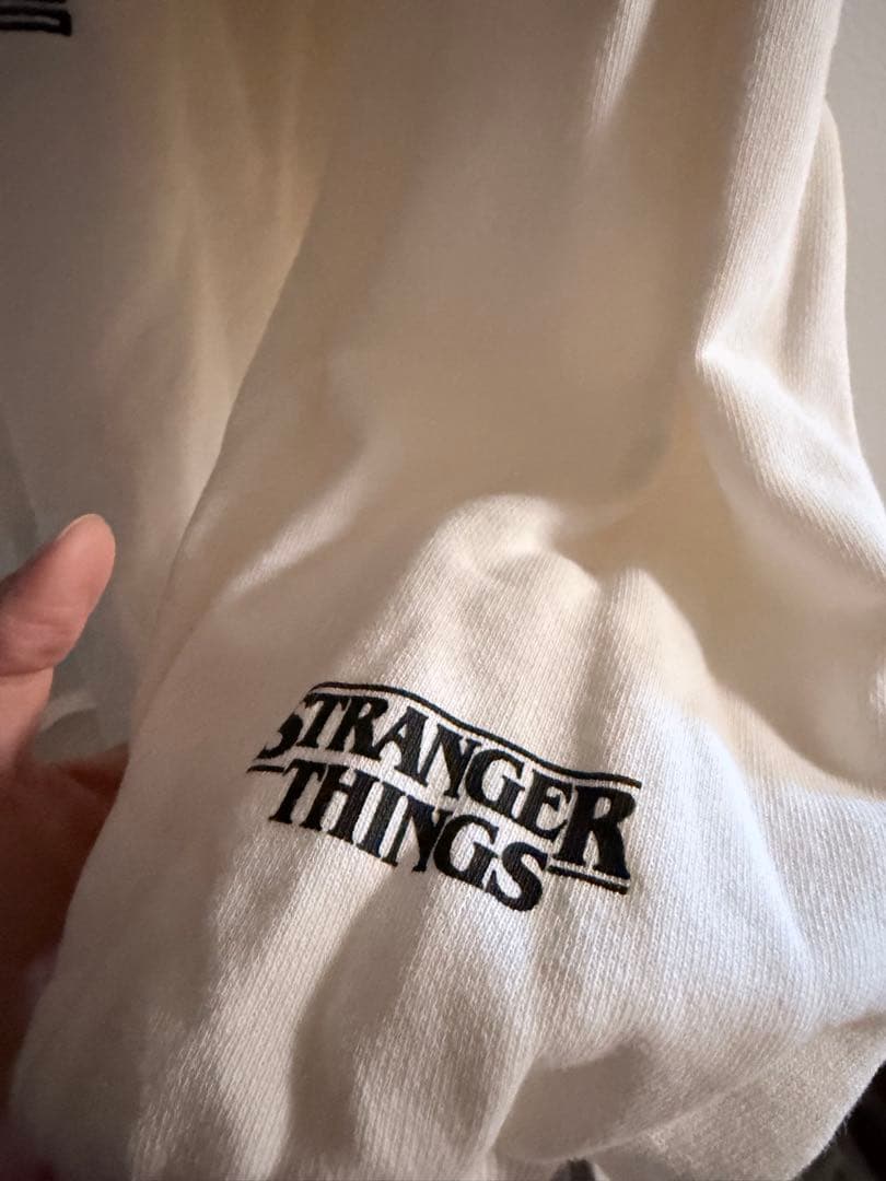 STRANGER THINGS niko and コラボ パーカー ホワイト L - メルカリ