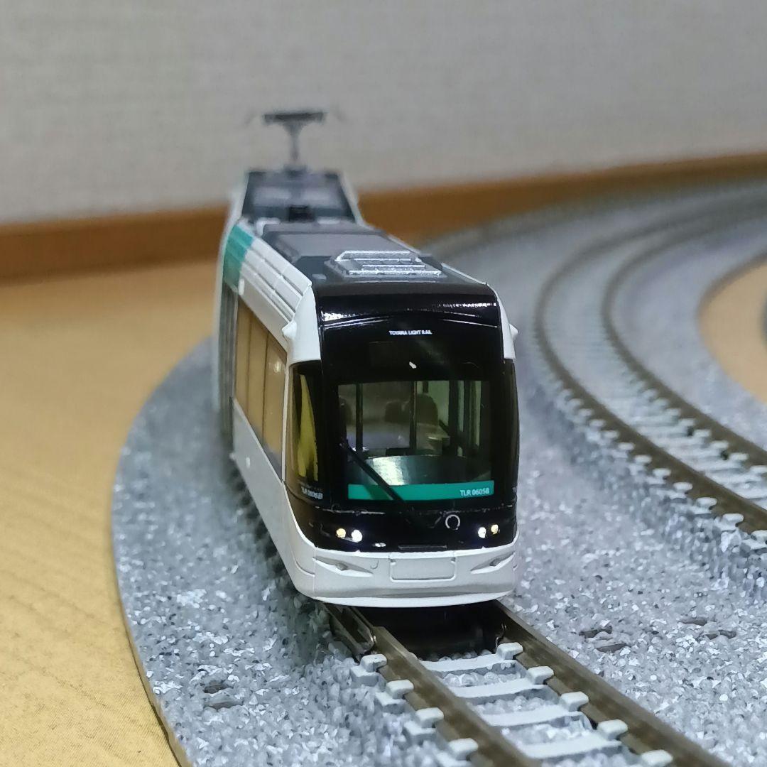 KATO 富山ライトレール PORTRAM TLR0605 （緑）