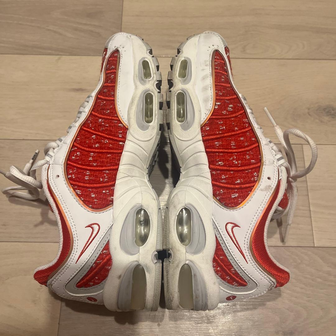 Supreme × Nike Air Max Tailwind 4 \"Red\"