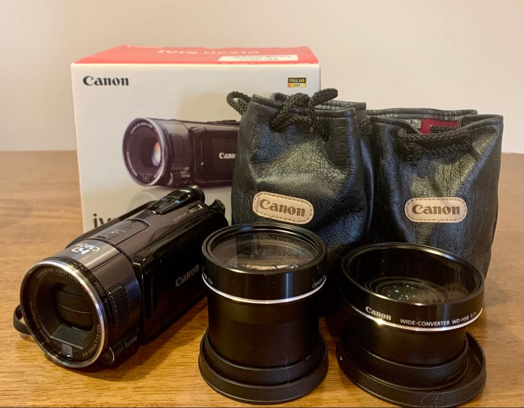 Canon iVIS ビデオカメラ レンズ2点 (本体おまけ) Amazon | Canon デジタルビデオカメラ iVIS HF R32 ブラック 光学32倍