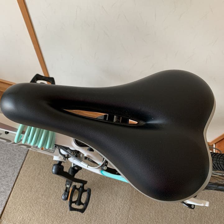 【美品の中古自転車】　《送料込み》　キャノンデール　レディース　クロスバイク