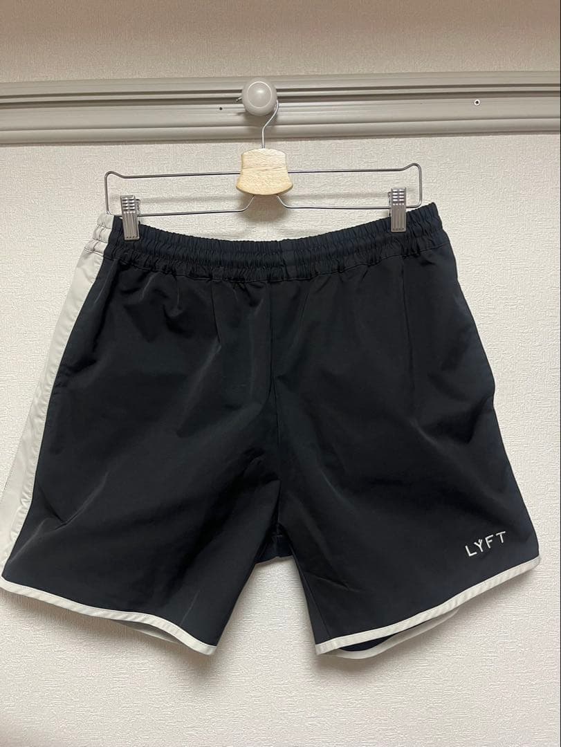 LYFT ショートパンツ - メルカリ