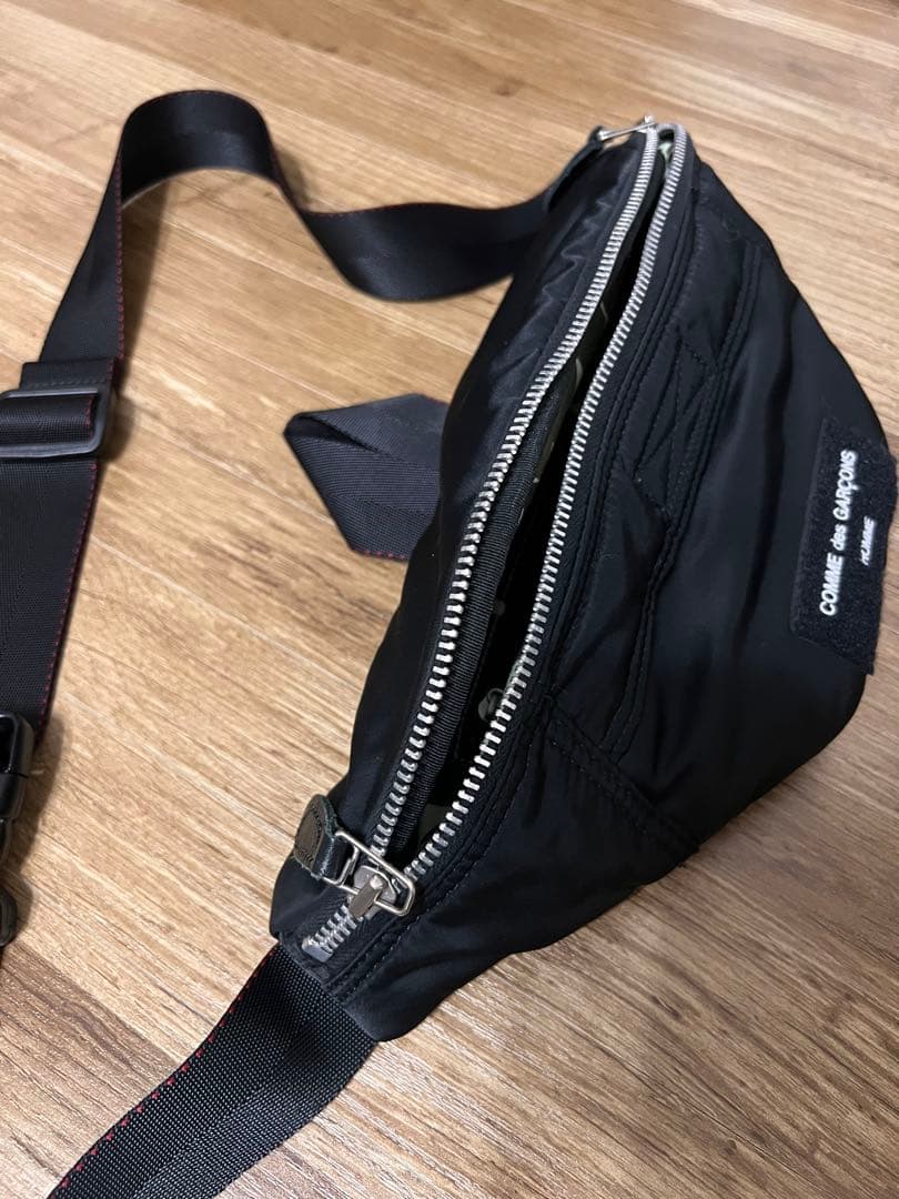 COMME des GARCONS HOMME 中綿入り ウエストポーチ 迷彩柄|mercari商品