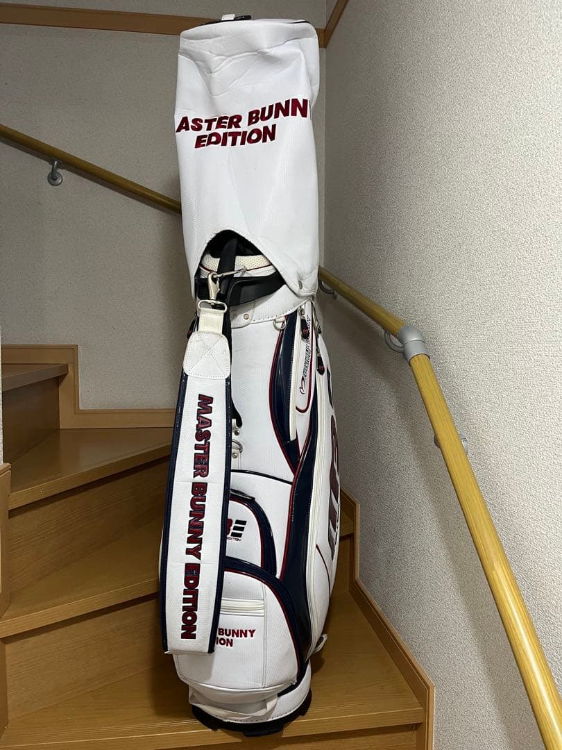 【希少】MASTER BUNNY EDITION キャディバッグ サブバック内蔵 MASTER BUNNY EDITION（マスターバニーエディション） 【限定再入荷