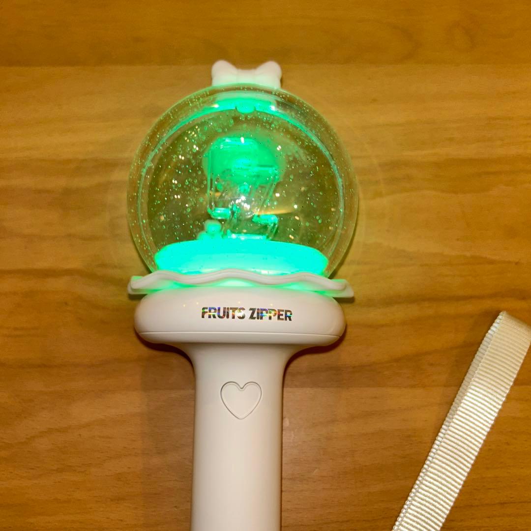 FRUITSZIPPER ペンライト - メルカリ