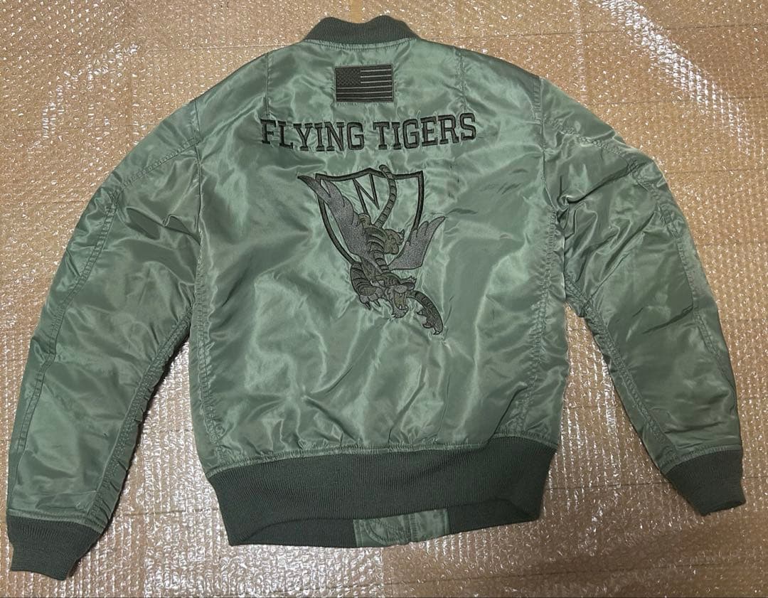 西*様 AVIREX フライングタイガー MA-1ジャケット - メルカリ