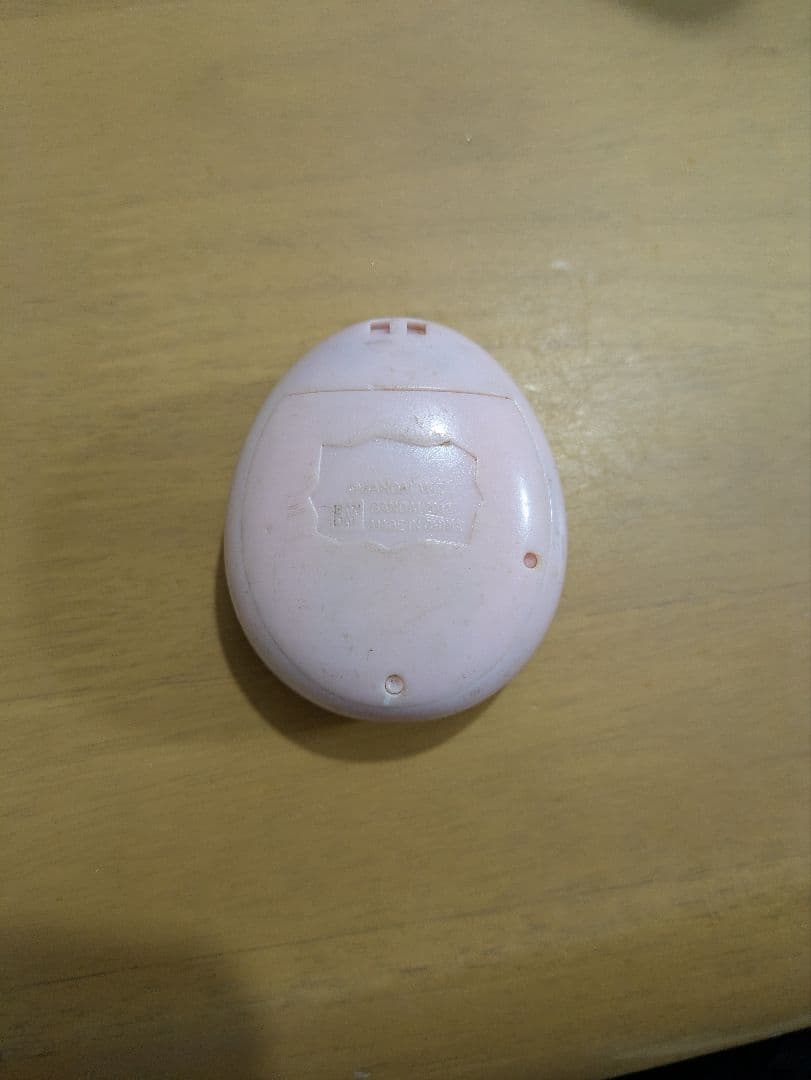 たまごっちピース　ピンク　（電源つかないことあり）