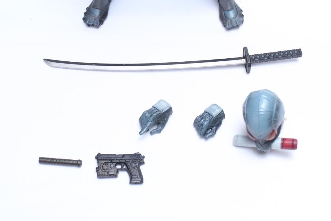 L GEAR SOLID 2 プレイアーツ改 雷電