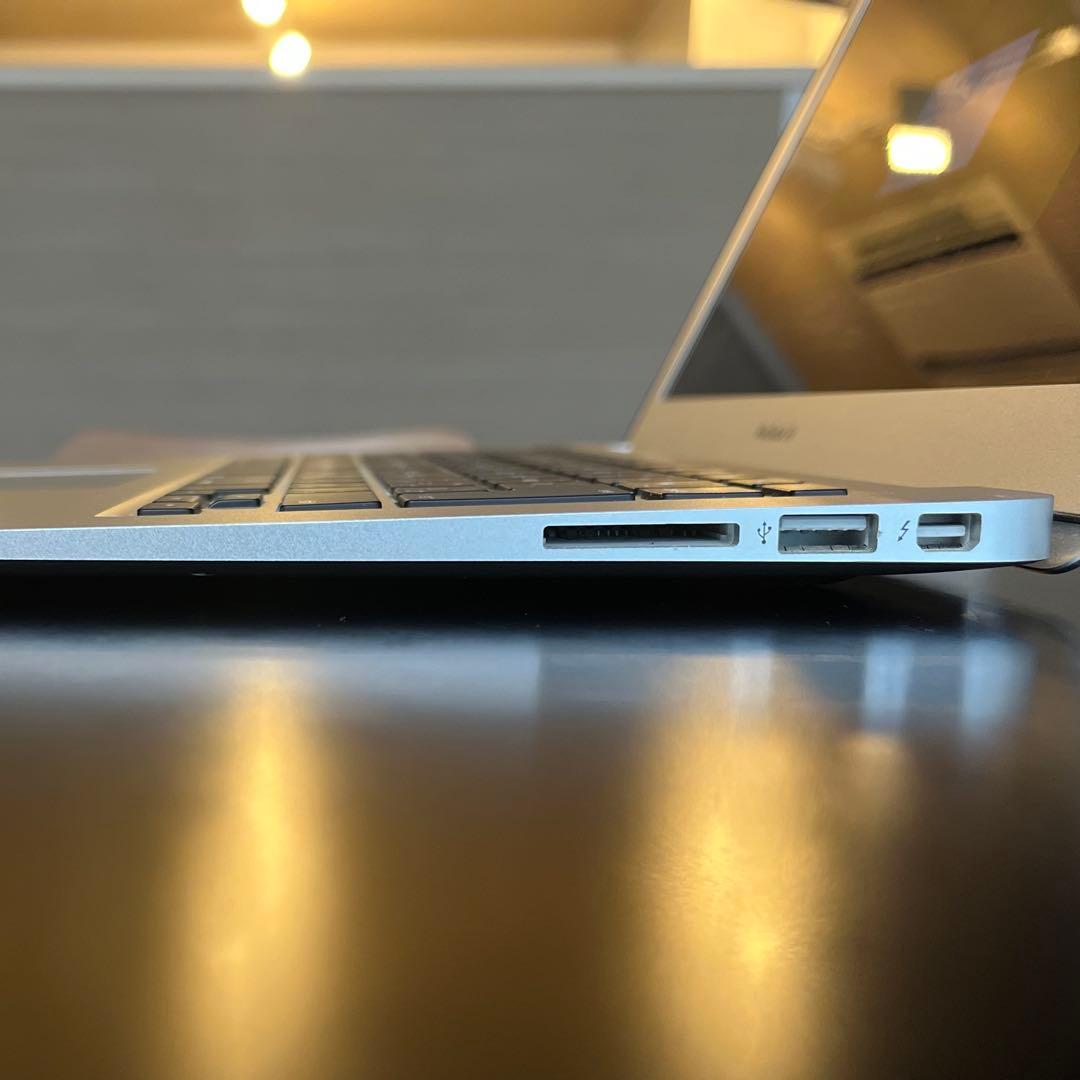 MacBook Air(13 inch, 2017) 充電器付き