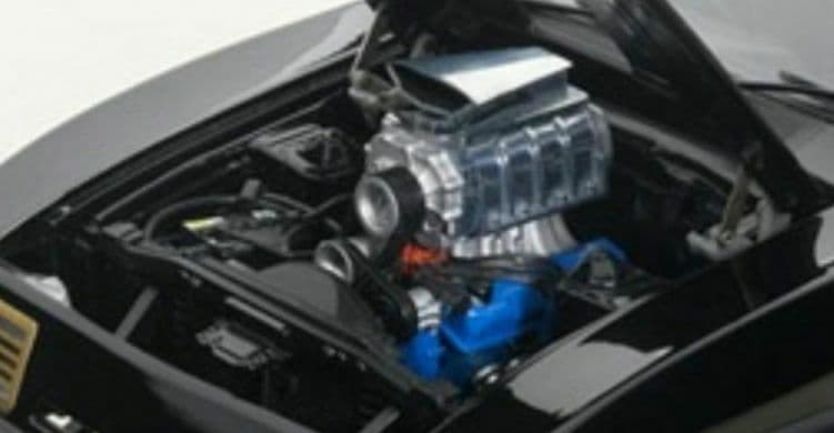 1/18 オートアート インターセプター チューンドバージョン マッドマックス