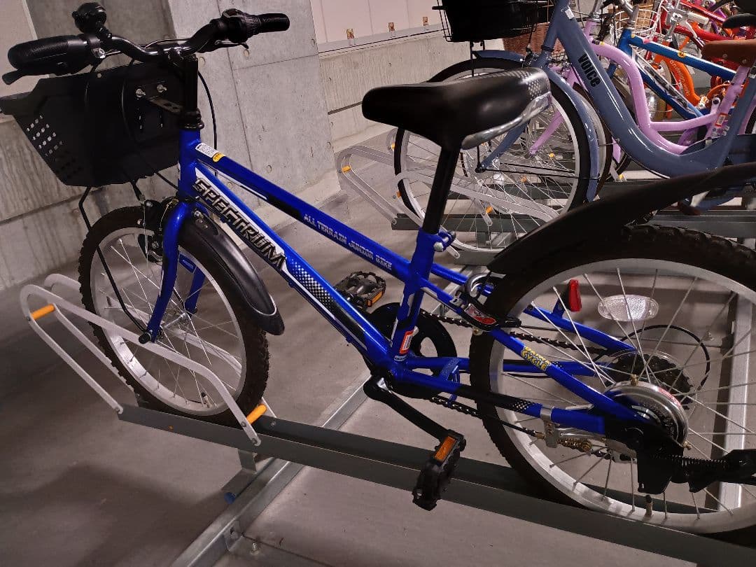 小学生　自転車　20サイズ　青色　マウンテンバイク　ギア付き　対面取引 子ども用自転車 20インチ マウンテンバイク MTB ダブルディスク