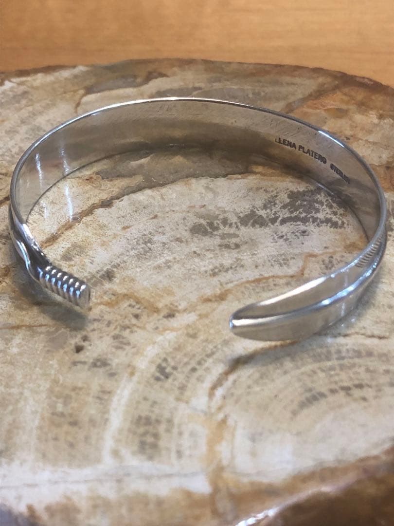 Lena Platero レナプラテロ フェザーバングル 綾鷹