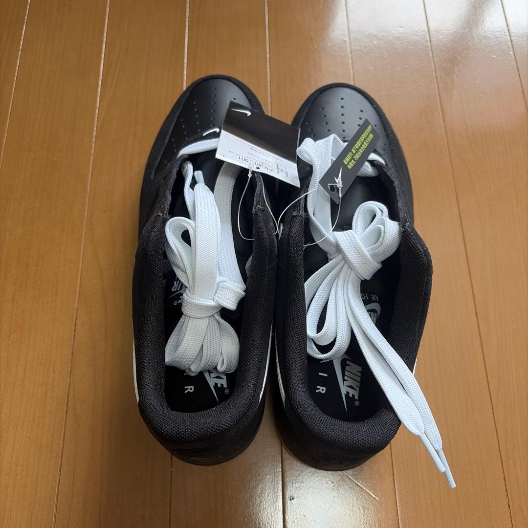 Nike Air Force 1 ’07 LV8 27.5cm