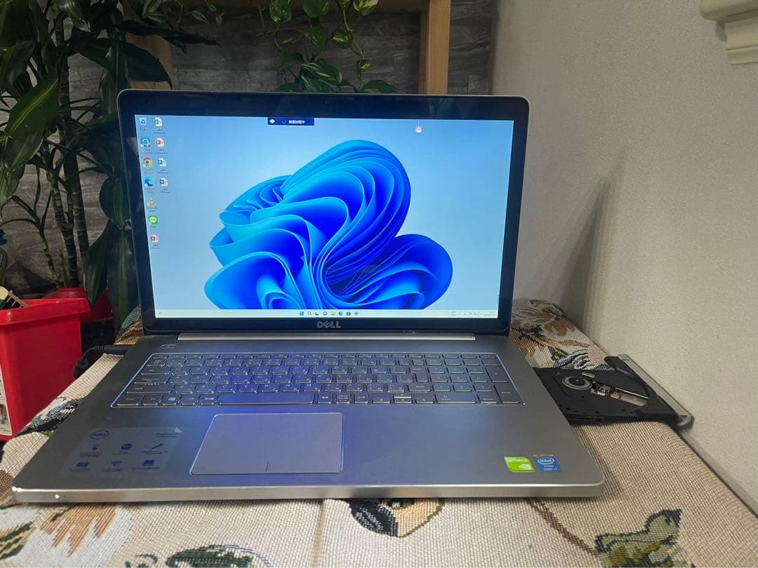 DELL タッチパネル・16GBメモリ・Core i7 ゲーミング ノート 16 GB ノートパソコンと2-in-1パソコン | Dell 日本