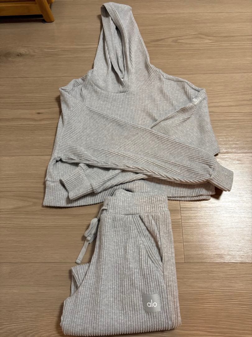 alo muse setup グレー Muse Hoodie - Steel Grey Heather | ALO