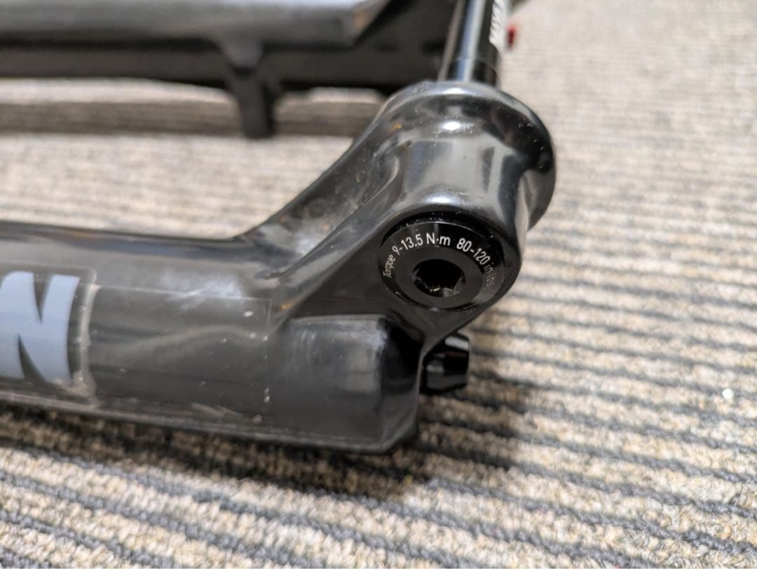 チ*ス様 300円スタート売切RockShox Revelation 27.5 - メルカリ