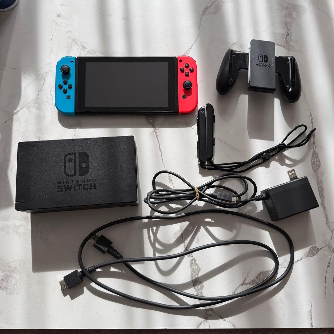 週末値下げ中　Nintendo Switch 本体 青/赤 オレンジ紫追加 Amazon.co.jp: Nintendo Switch Joy-Con(L) ネオンブルー/(R) ネオン