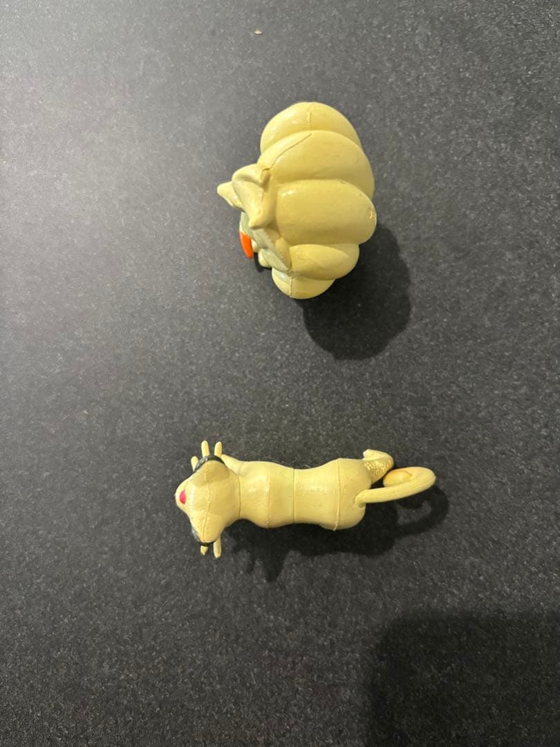 レア✴︎希少美品【キュウコン、ペルシアン】モンコレ　初期　フィギュア