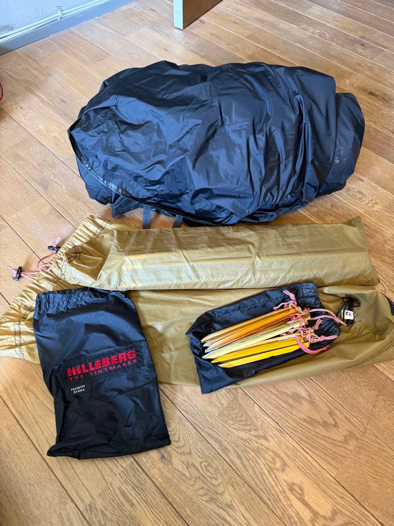 希少 ヒルバーグ スタイカ 旧サンド フットプリント付 - メルカリ