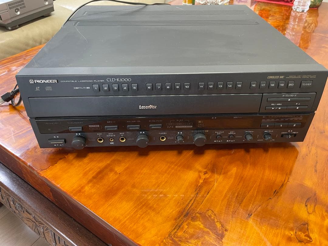 CLD-K1000通電だけ確認済みです CLD-K1000｜カラオケ対応LDプレーヤー パイオニア ｜中古品｜修理販売