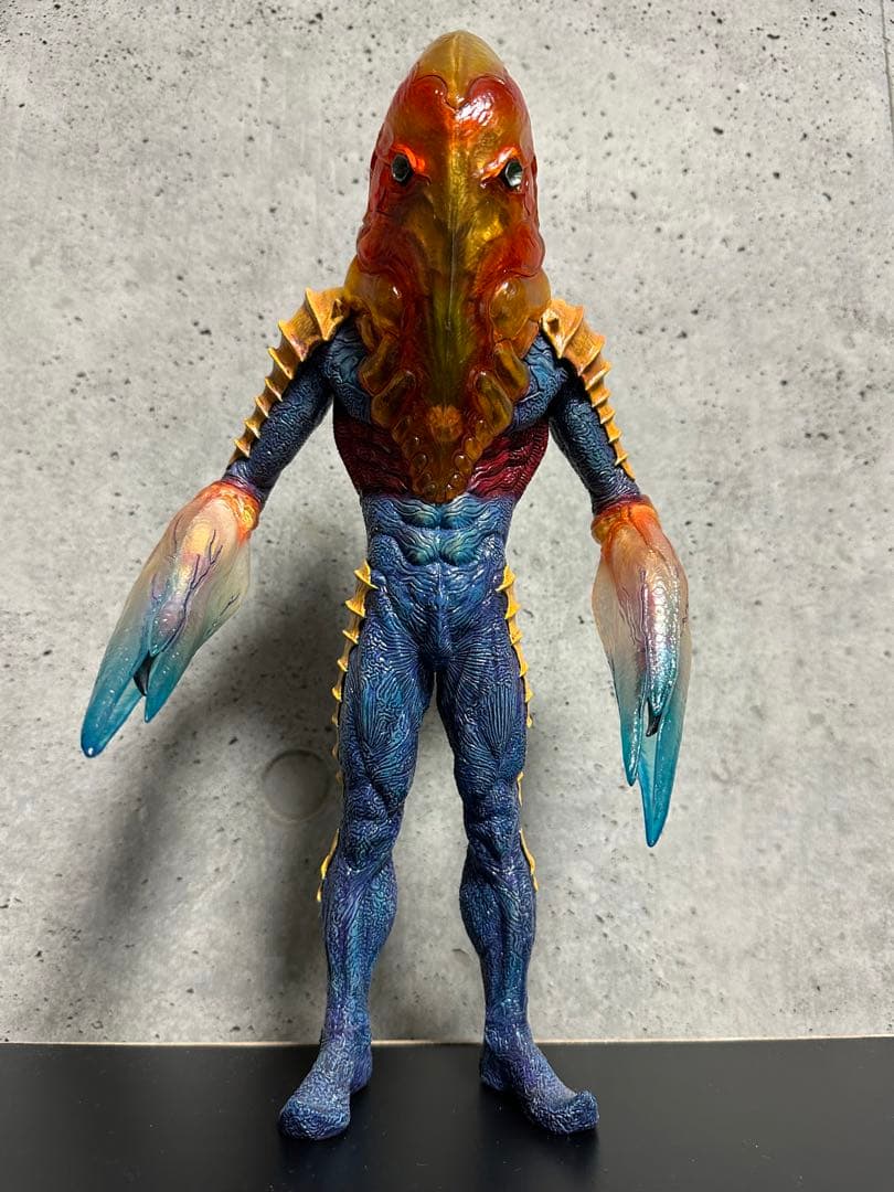 ソフビ 塗装済 完成品 怪獣 KRS × NIRASAWAメトロン星人 - メルカリ