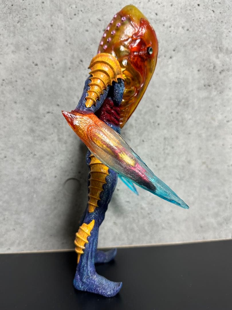 ソフビ 塗装済 完成品 怪獣 KRS × NIRASAWAメトロン星人 - メルカリ