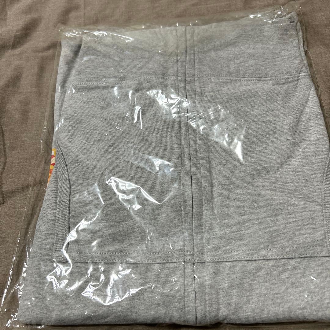 あらきの誕生日会 ジップアップパーカー (缶バッジおまけ付)値下げしました