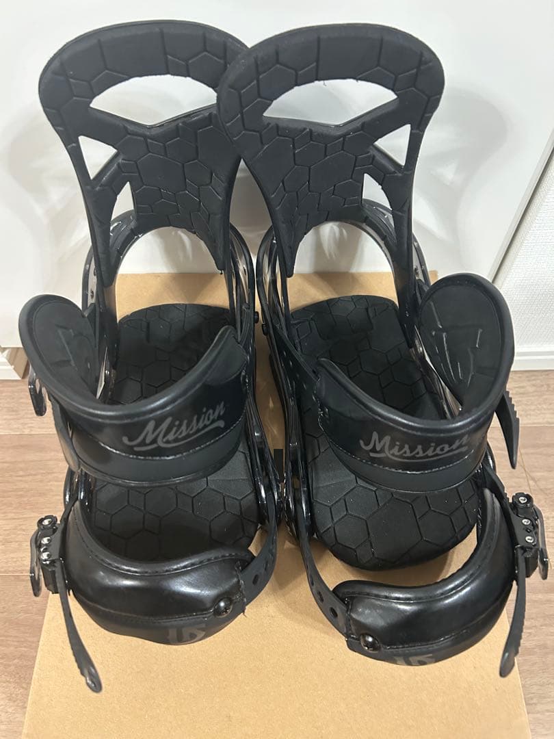 BURTON MISSION SMALLS YOUTH ビンディング　2016 BURTON - Burton MISSION SMALLS YOUTH 2016 ビンディングの通販 by