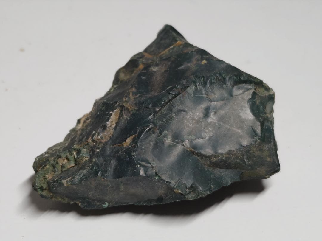 K-58 出雲石 135g 碧玉 瑪瑙 ジャスパー 原石 自然石 誕生石 鉱石