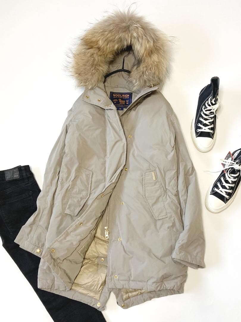 美品WOOLRICHウールリッチ美シルエットファーフード付きダウンジャケット♪ WOOLRICH（ウールリッチ） ダウン ダウンジャケット ダウンコート