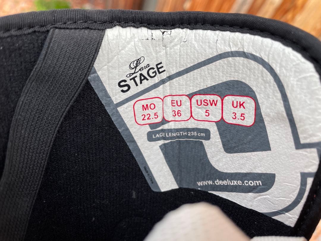 DEELUXE LARA STAGE 22.5cm ジュニア ブーツ