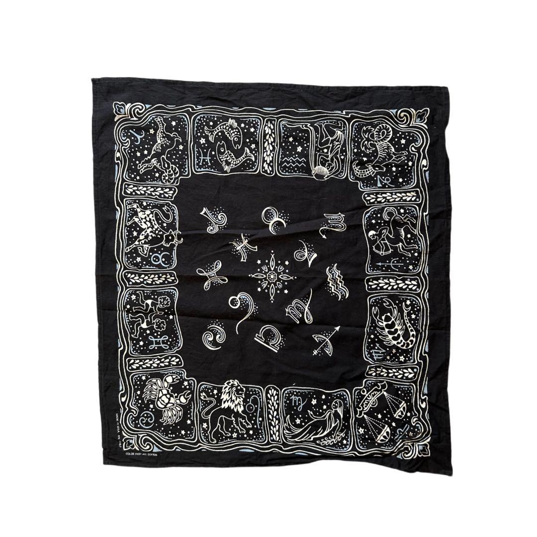 P*g様 海外　アメリカ製　バンダナ　星座　柄　ブラック プリンティッドイメージ ネイチャープリントバンダナ 星座 ブラック