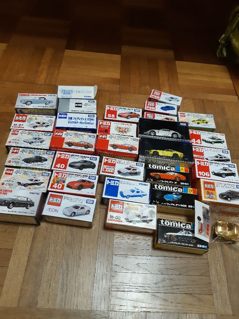 フェアレディZミニカー32台 イグニッションモデル 1/18 ニッサン フェアレディZ Z32 2by2 イエロー