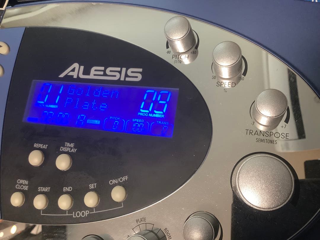 多機能ボーカルトレーナー　ALESIS Vocalist Playmate
