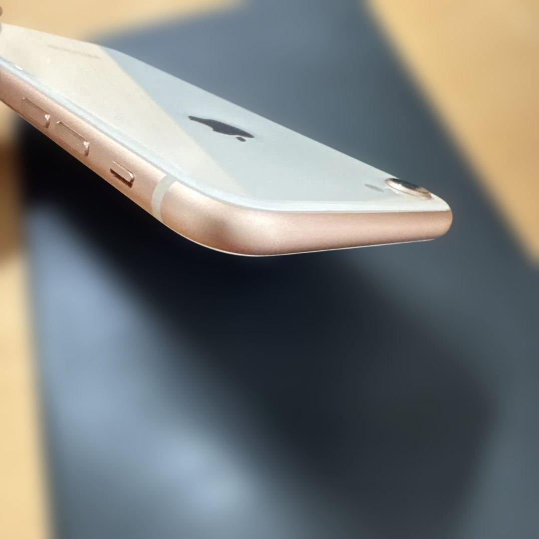 Apple iPhone 8 ゴールド 64GB SIMフリー バッテリー82%