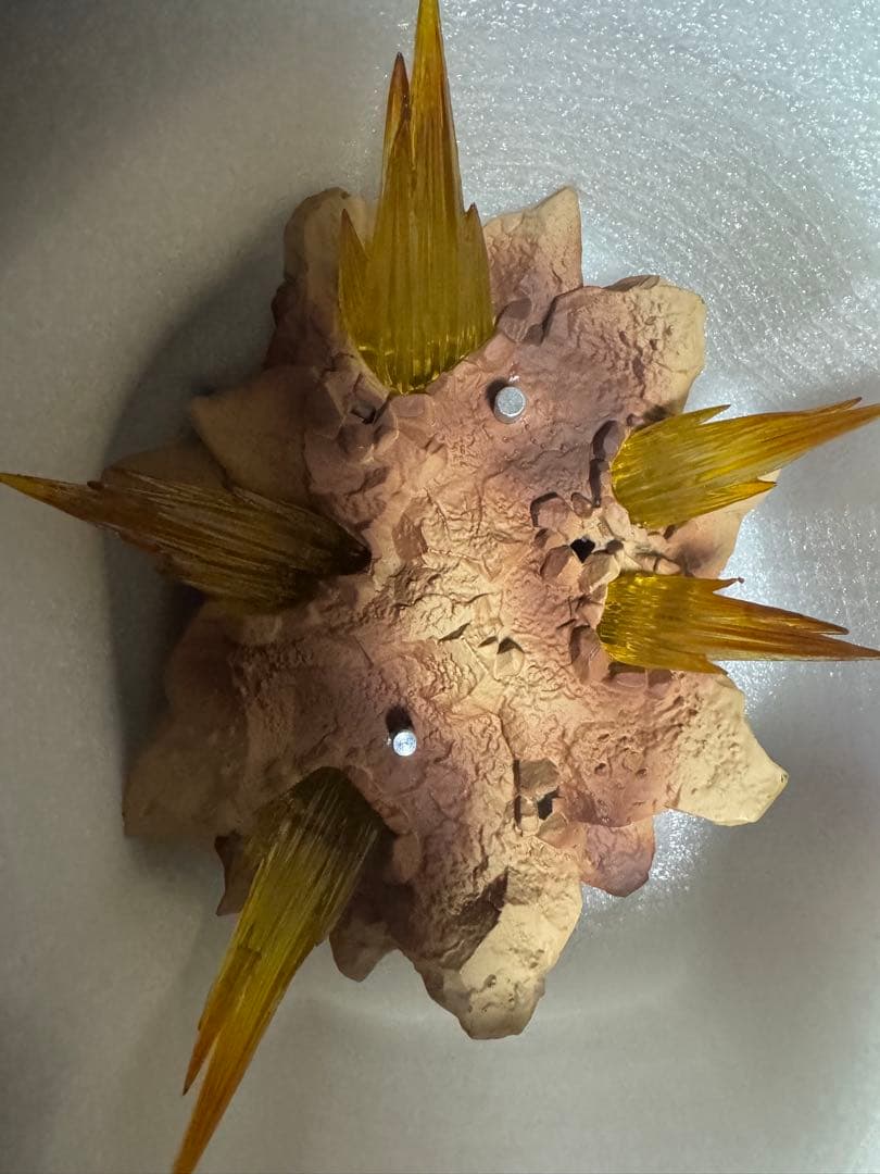 ドラゴンボールZ 孫悟空 超サイヤ人2 フィギュアLED台座付き PVC製