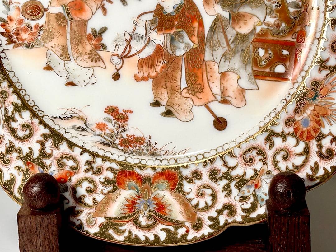 稀少 明治九谷の第一人者 松本佐平 松雲堂 赤絵金彩唐子図中皿 其のニ