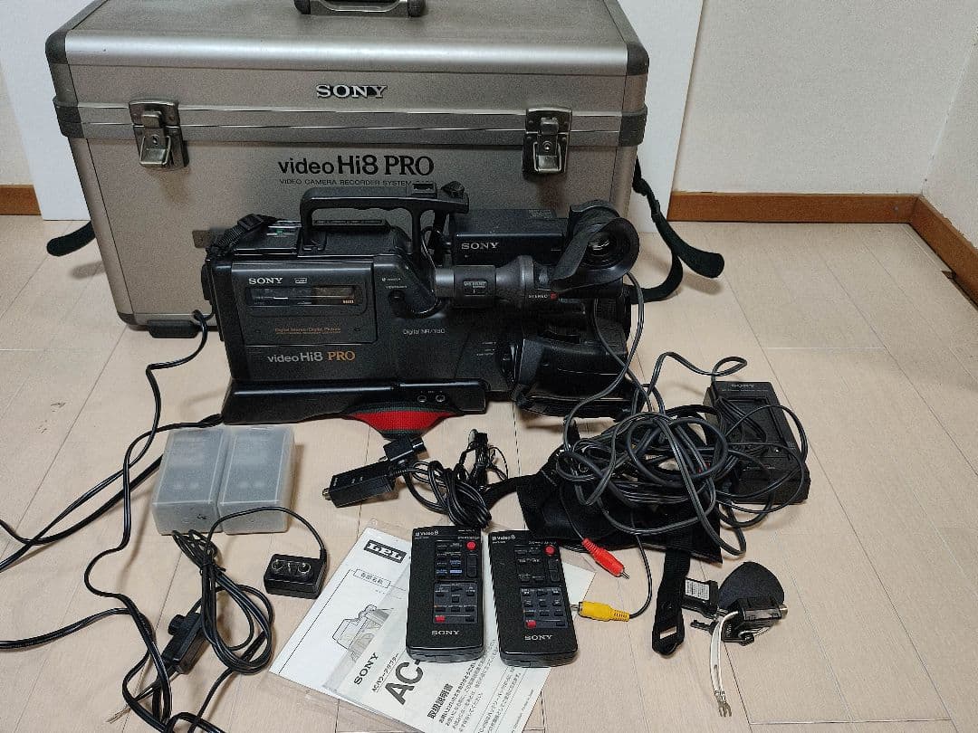 SONYソニーCCD-V5000ビデオHi8PROカメラ中古動作未確認ジャンク