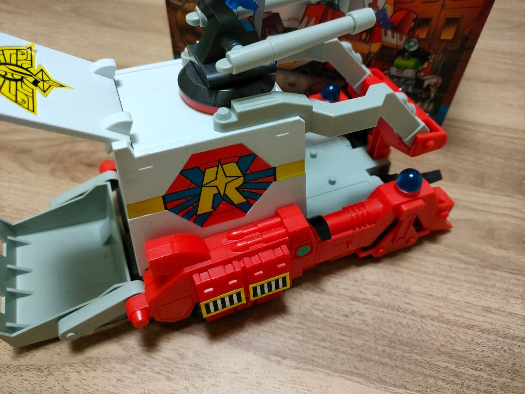 N*v様 バンダイ 元祖SDガンダム106ファイヤーブレイザー