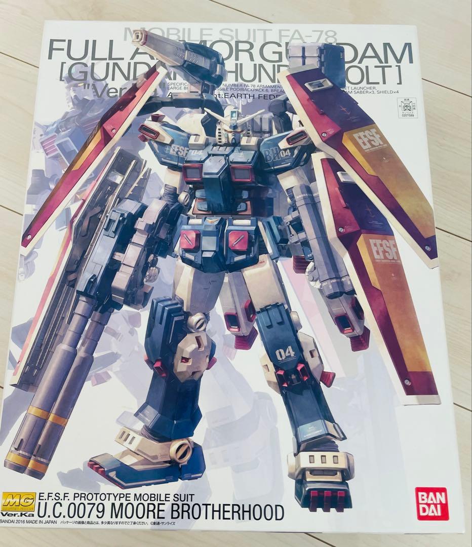 THUNDERBOLT版　フルアーマーガンダム　VER.Ka 1/100 MG 1/100 フルアーマー・ガンダム Ver.Ka（GUNDAM THUNDERBOLT版