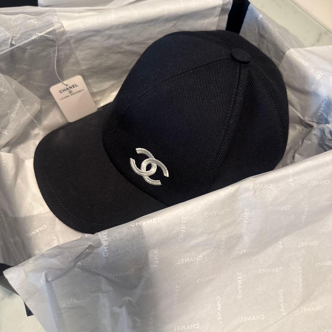 CHANEL キャップ 新作2025 正規品　シャネル　キャップ　帽子 新品】CHANEL シャネル 2025 キャップ - メルカリ