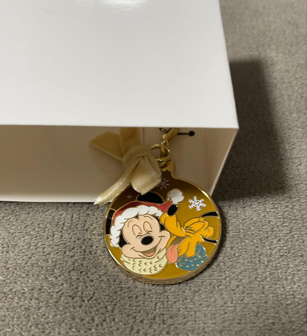 新品ディズニークリスマス2025 チャーム シークレット ミッキー
